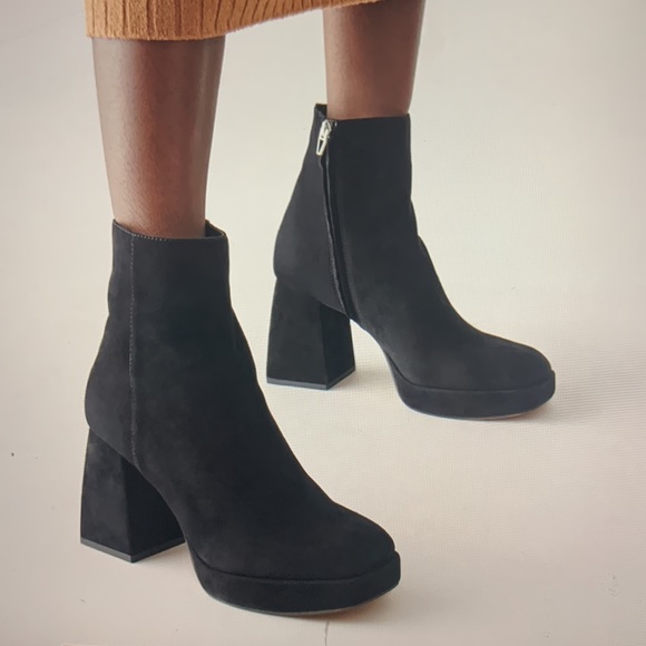 Dolce Vita Ulyses Black Suede Boot. Size 8 - Picture 5 of 9